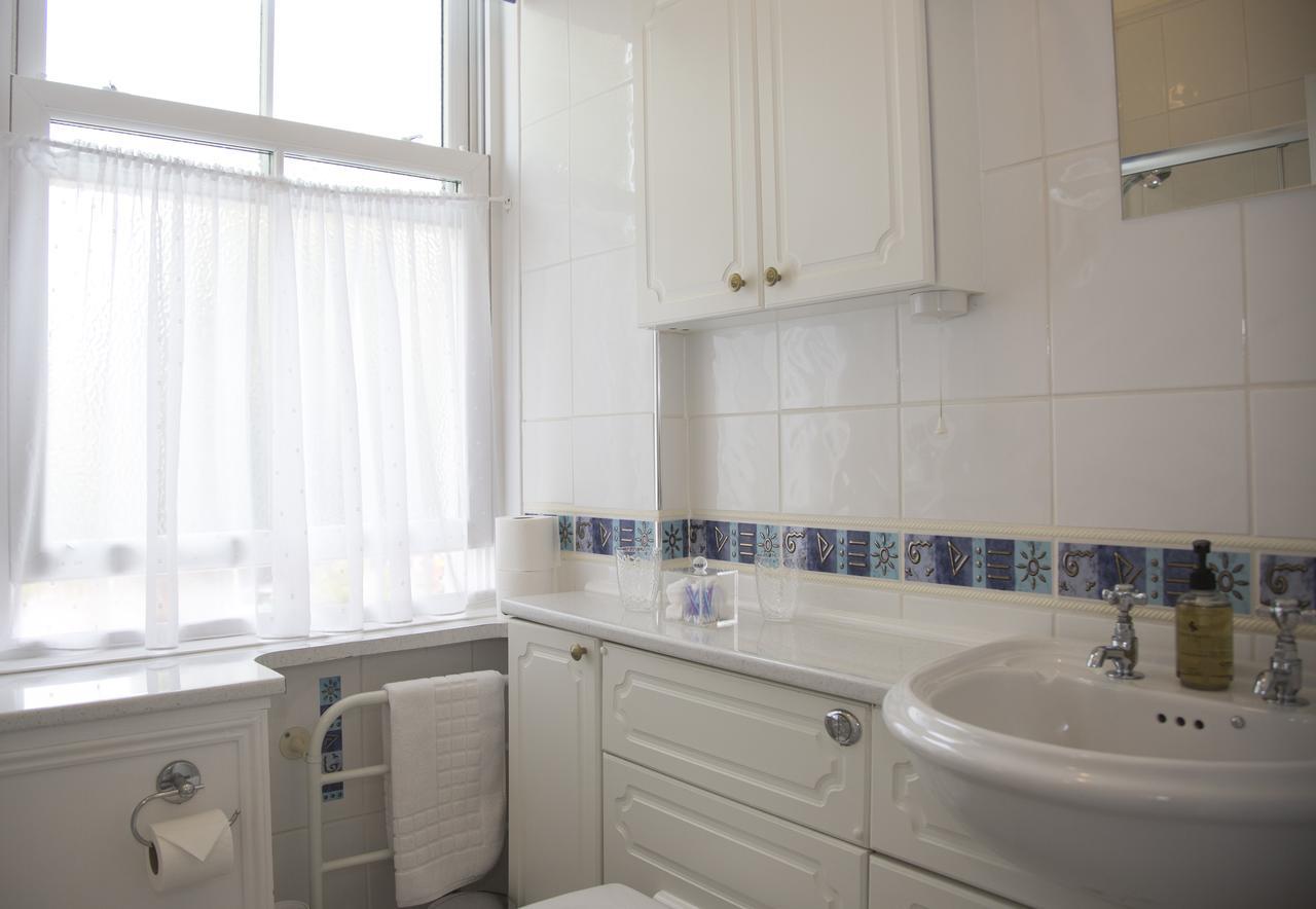 Bed and Breakfast Carlton Court Торкі Екстер'єр фото